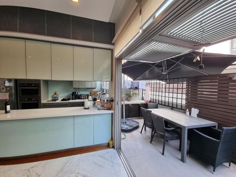 The Teneriffe — photo 1