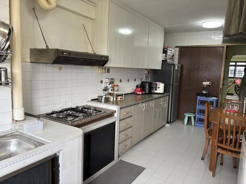 309 Clementi Avenue 4 — photo 3