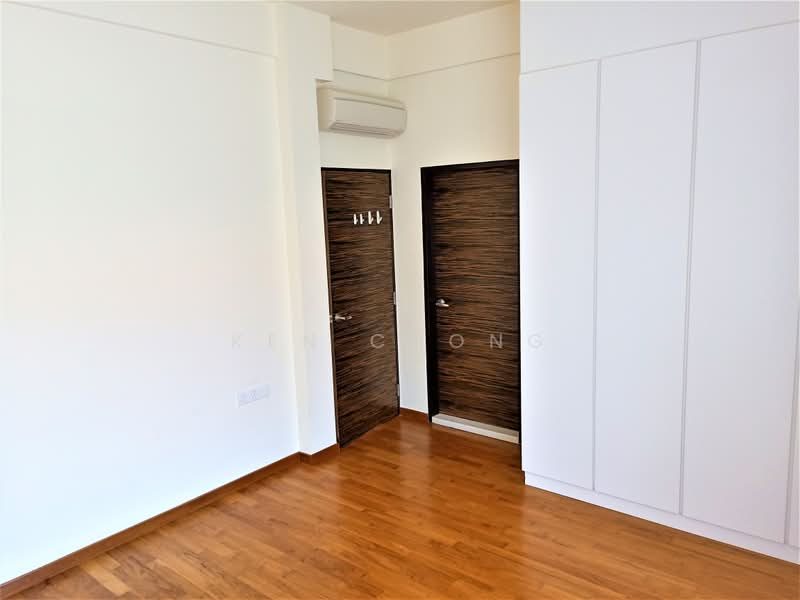 Beautiful Semi Detach Landed House — photo 12