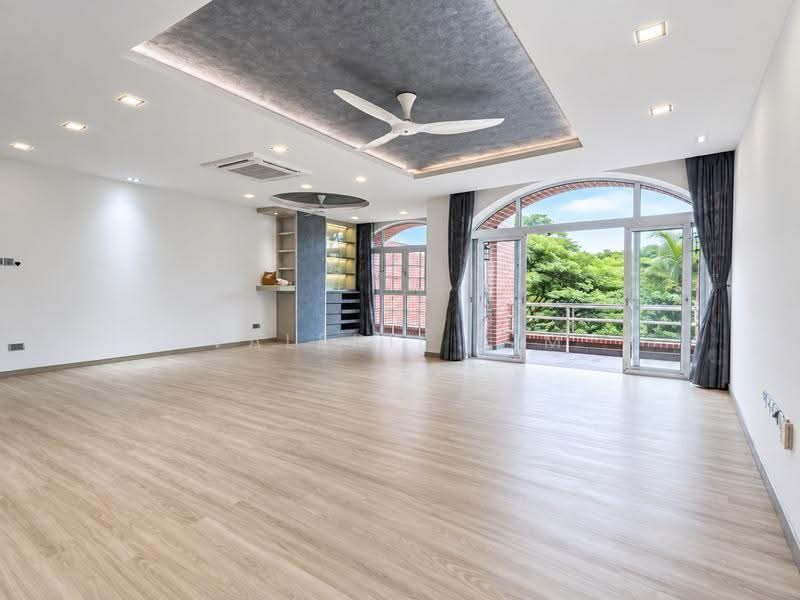 Mount Faber Lodge — photo 1