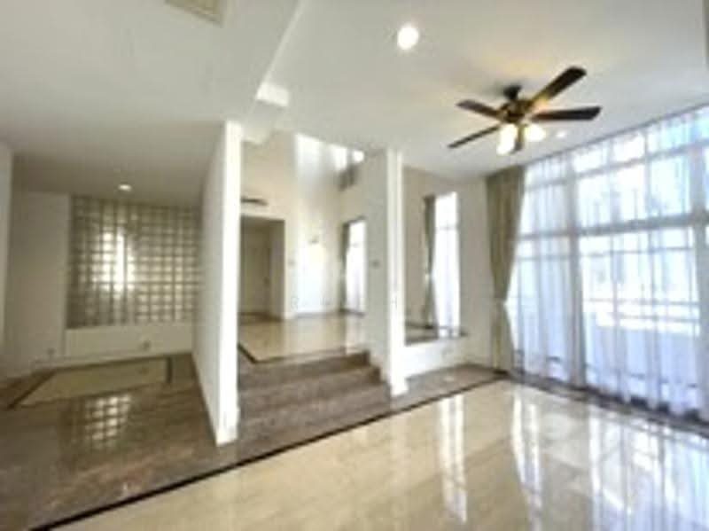 Leonie Condotel — photo 2