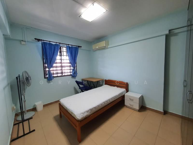 735 Yishun Street 72 — photo 2