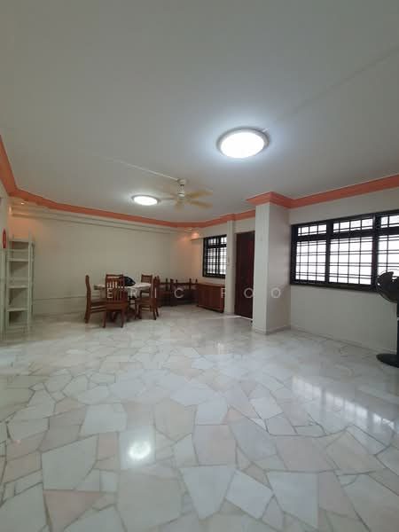 608 Woodlands Ring Road — photo 1