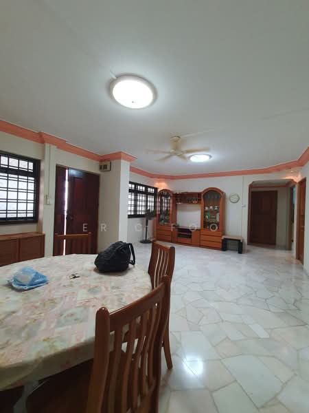608 Woodlands Ring Road — photo 3
