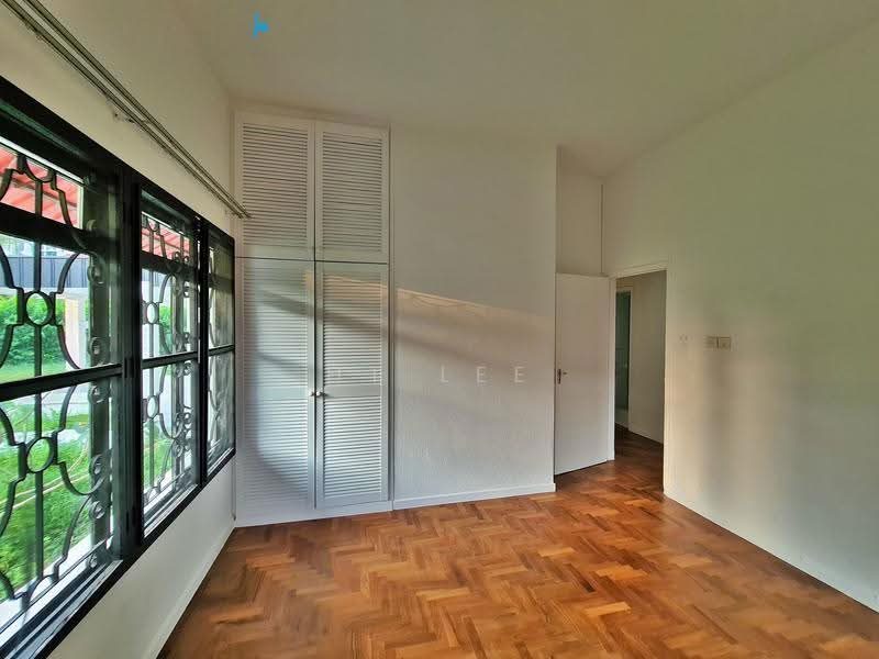 Holland Grove Henry Park Mt Sinai Dover MRT — photo 10