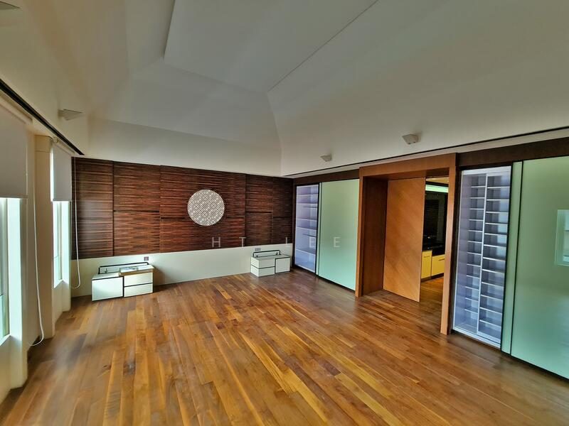 The Atrium House of Bukit Timah. Full of Natural Light!Professional Cinema Room — photo 13
