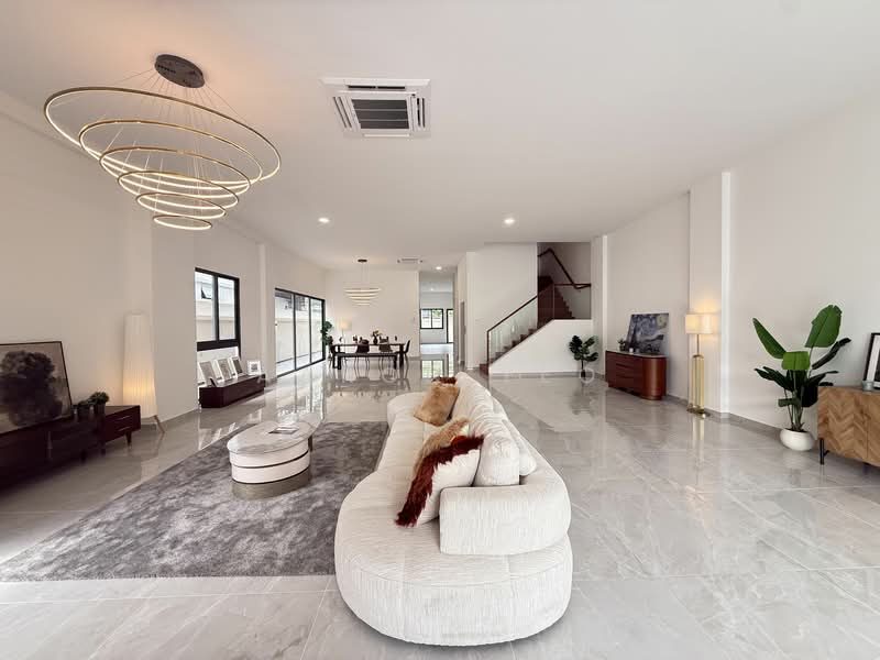 Seletar Hills Estate — photo 1
