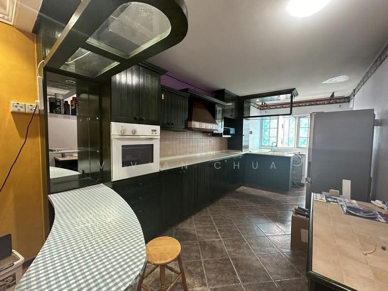 134 Bukit Batok West Avenue 6 — photo 2