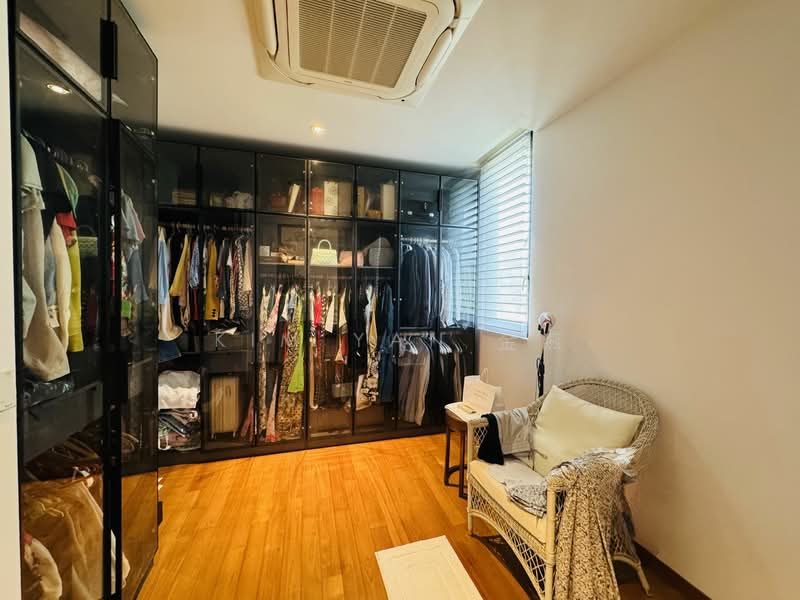 Very New & Freehold Bungalow with Lift & Basement, 6 Bedrooms Ensuite, Kovan MRT &Heartland Mall — photo 5