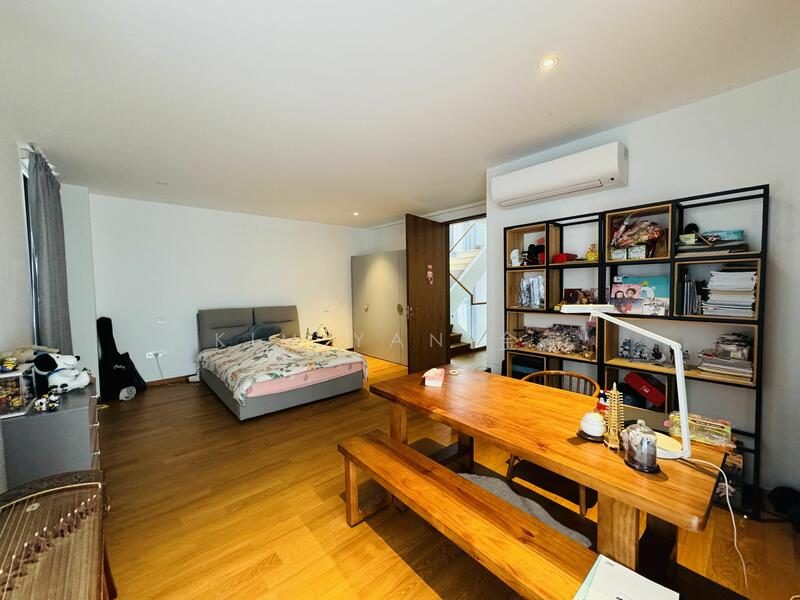 Very New & Freehold Bungalow with Lift & Basement, 6 Bedrooms Ensuite, Kovan MRT &Heartland Mall — photo 10