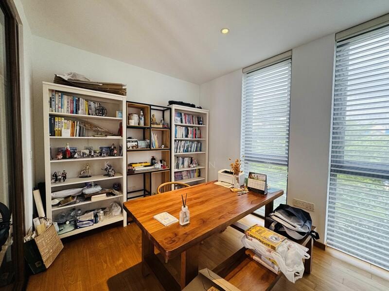 Very New & Freehold Bungalow with Lift & Basement, 6 Bedrooms Ensuite, Kovan MRT &Heartland Mall — photo 14