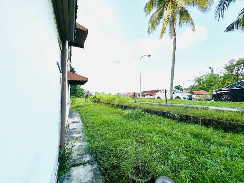 Teacher's Housing Estate — photo 4