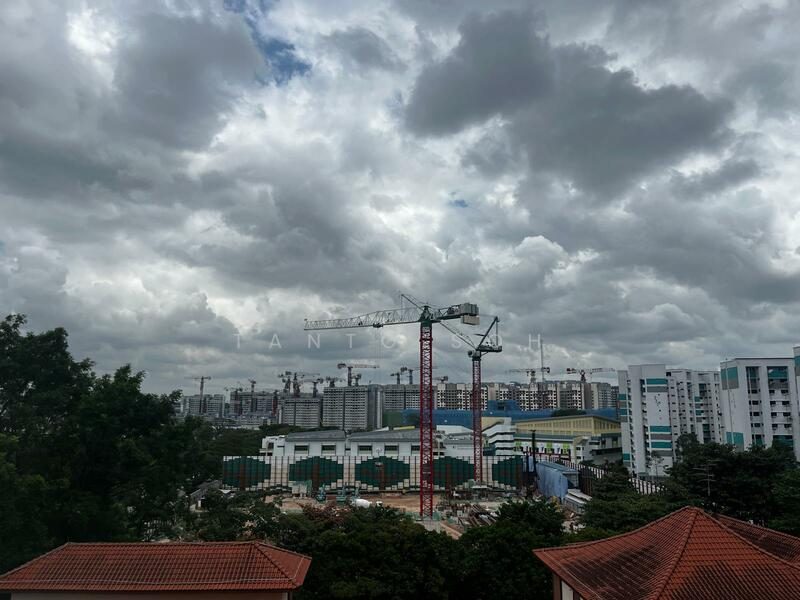 327 Jurong East Street 31 — photo 11