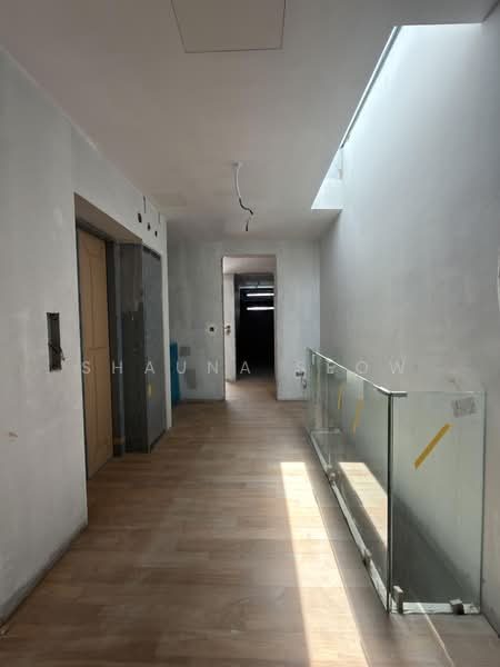 Brand New Freehold 2.5 Storey + Mezzanine Interterrace ❤️ TOP 2026 — photo 1
