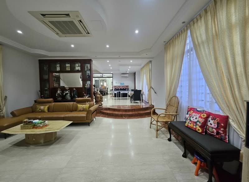 ⭐️⭐️LANDED7772@GOOD SIZE DETACHED AT KEMBANGAN WALK TO MRT ONLY $15XX PSF — photo 1