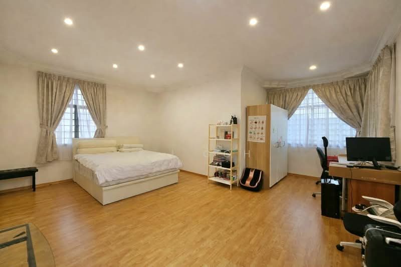⭐️⭐️LANDED7772@GOOD SIZE DETACHED AT KEMBANGAN WALK TO MRT ONLY $15XX PSF — photo 10
