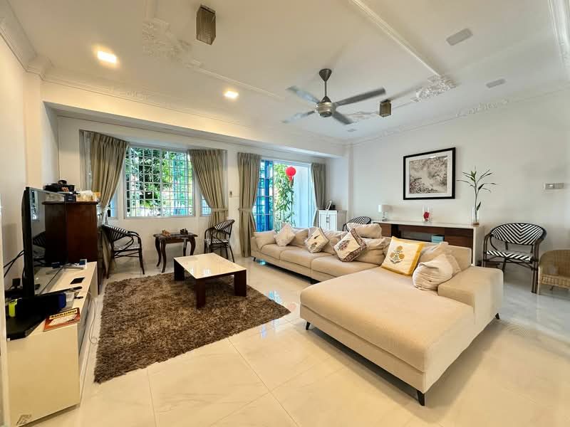 Opera estate-2.5sty terr(walk to bedok mrt) — photo 1