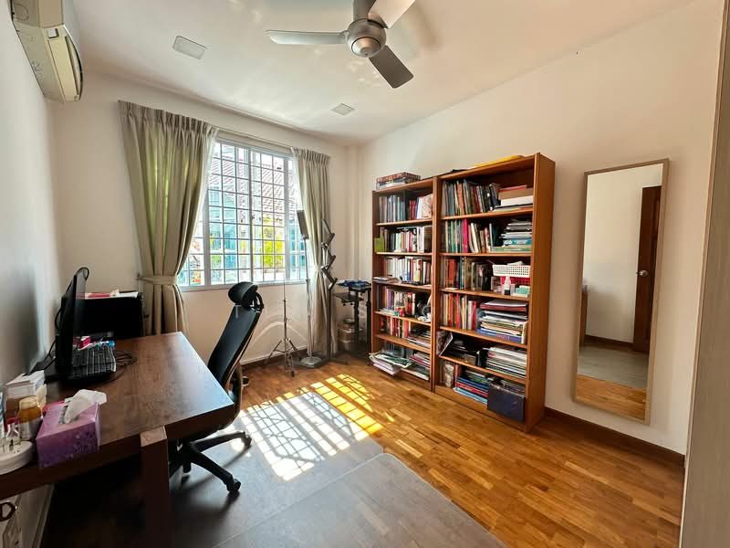 Opera estate-2.5sty terr(walk to bedok mrt) — photo 7