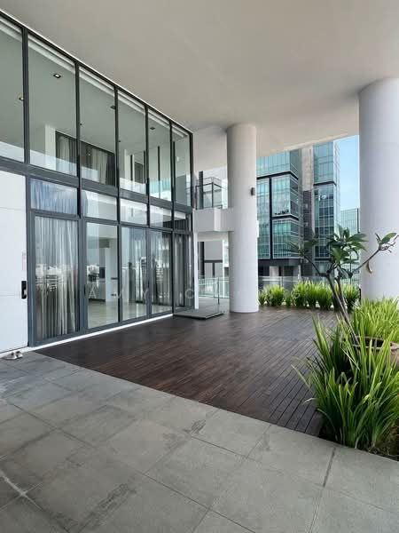 Skypark @ Somerset — photo 2