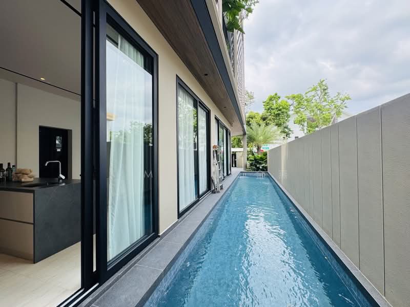 Brand New with Lift & Pool, Modern design with quality Interior & exteror