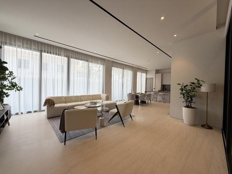 Brand New with Lift & Pool, Modern design with quality Interior & exteror — photo 17