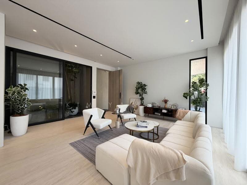 Brand New with Lift & Pool, Modern design with quality Interior & exteror — photo 19