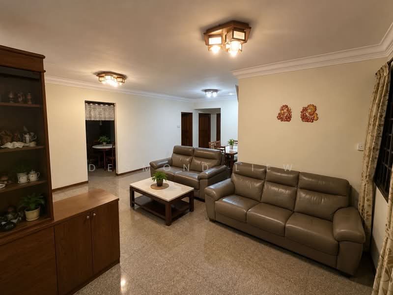 787E Woodlands Crescent — photo 3