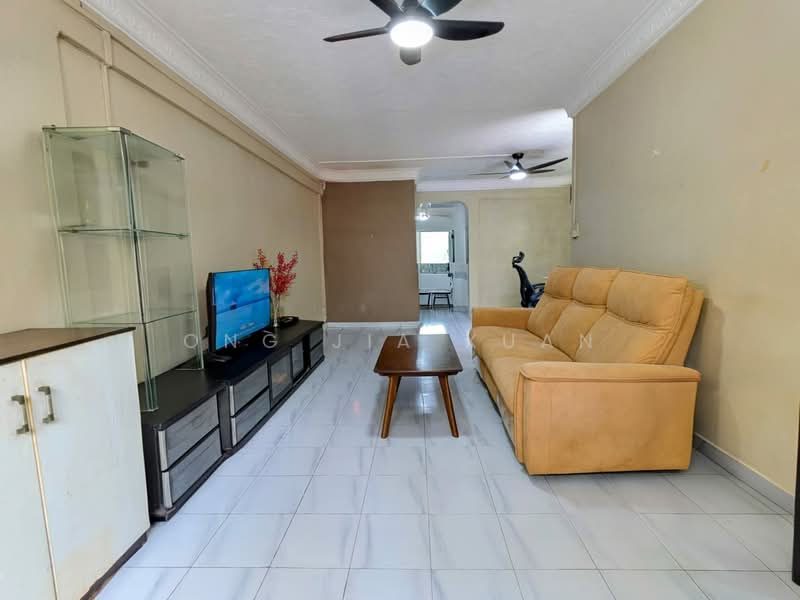 208 Yishun Street 21 — photo 1