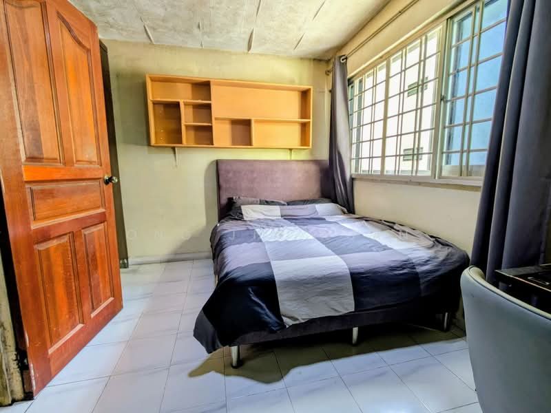 208 Yishun Street 21 — photo 9