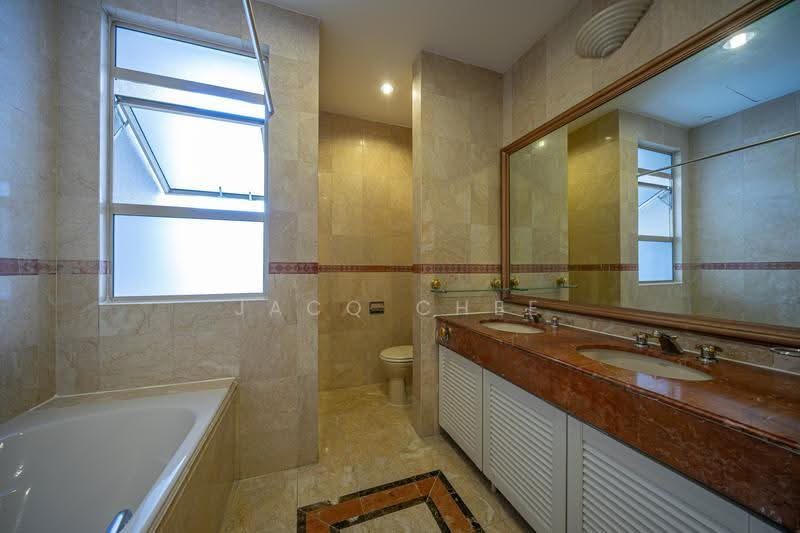 Leonie Condotel — photo 11