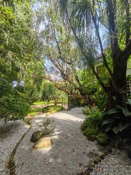 Priced to Sell. Elevated Land. Rebuild to Enjoy Unblock View — photo 3