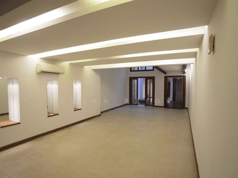 Emerald Hill a Complete Conserved Glam House — photo 1