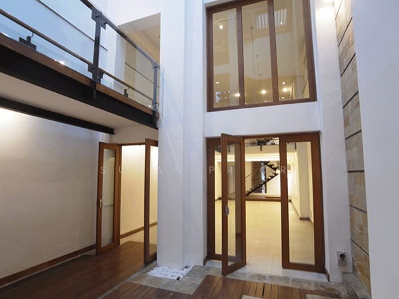 Emerald Hill a Complete Conserved Glam House — photo 4