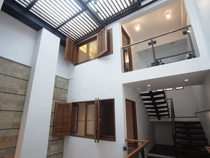 Emerald Hill a Complete Conserved Glam House — photo 12