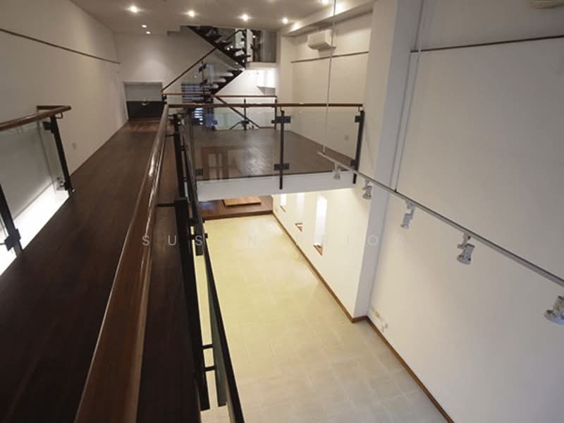 Emerald Hill a Complete Conserved Glam House — photo 14