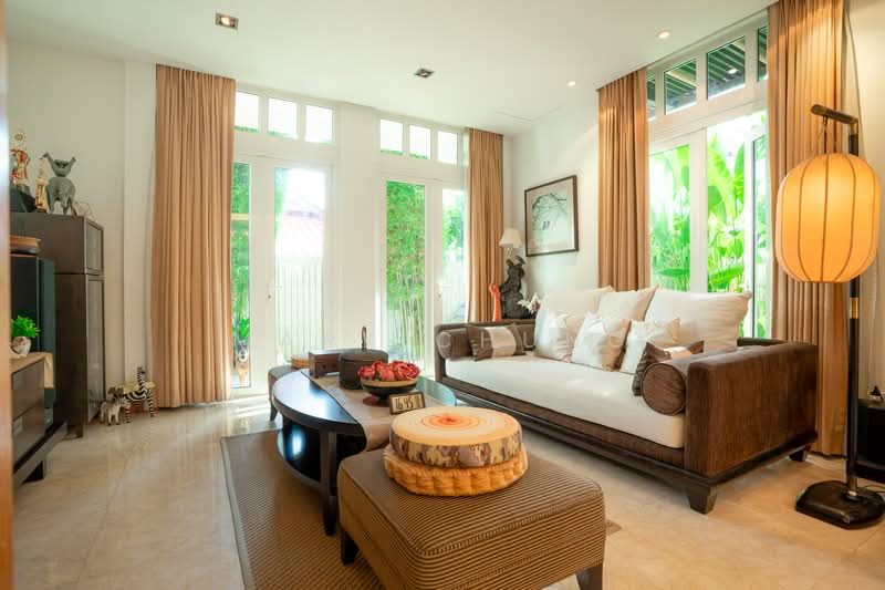 Frankel Estate Good Size Bungalow For Sale! — photo 2