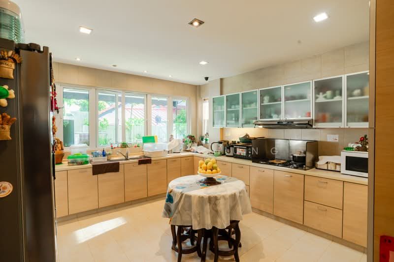 Frankel Estate Good Size Bungalow For Sale! — photo 4