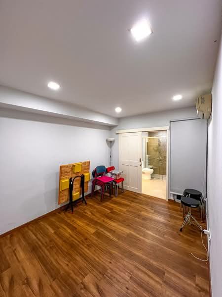 The Springside — photo 1