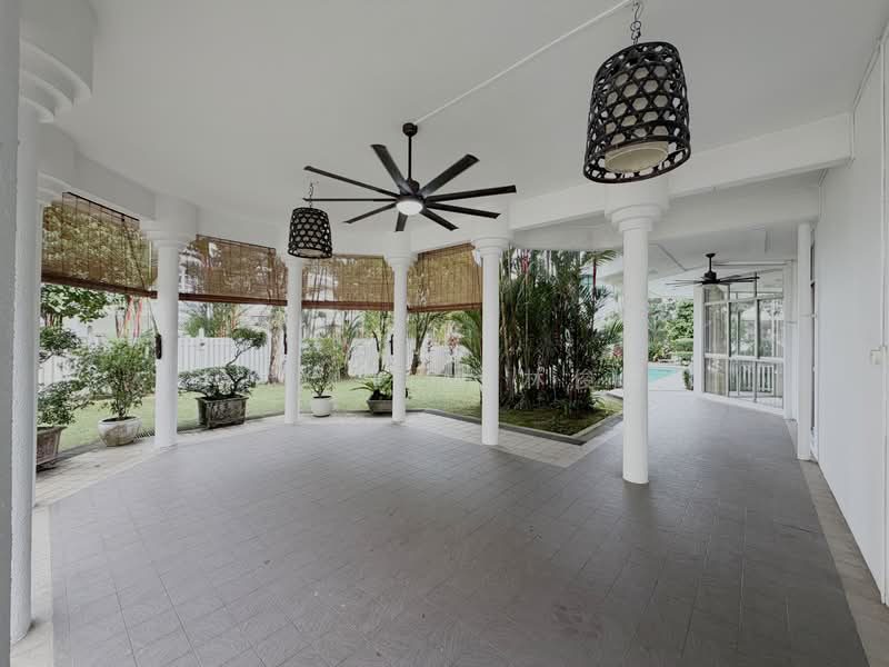 Bungalow nestled in a quiet GCBA enclave, Minutes Walk to KAP MRT, Amenities & Grocer — photo 3