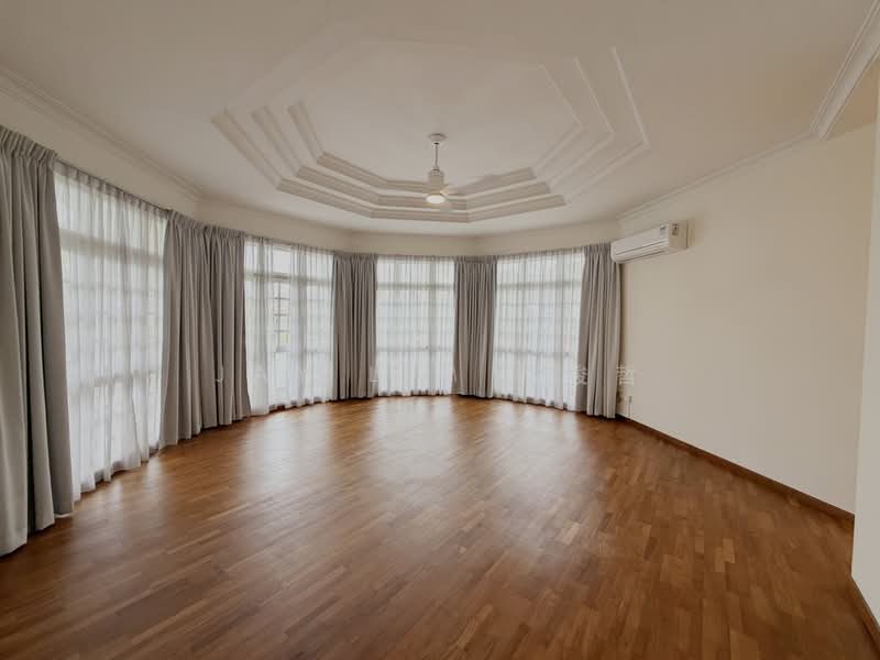 Bungalow nestled in a quiet GCBA enclave, Minutes Walk to KAP MRT, Amenities & Grocer — photo 4