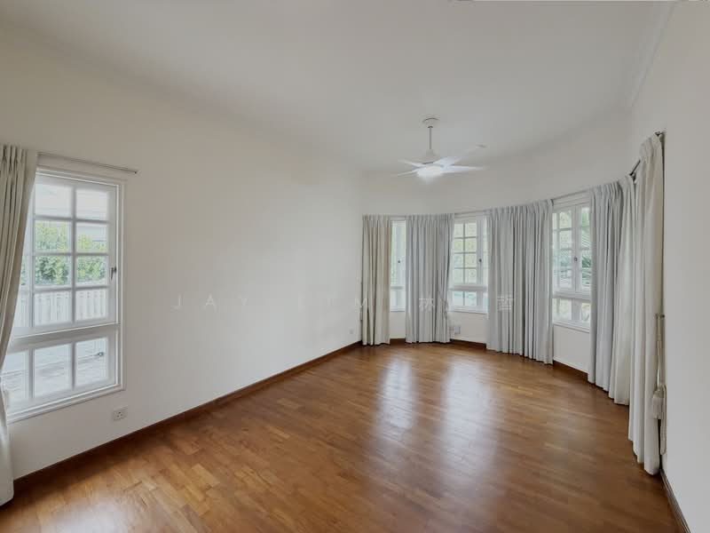Bungalow nestled in a quiet GCBA enclave, Minutes Walk to KAP MRT, Amenities & Grocer — photo 7
