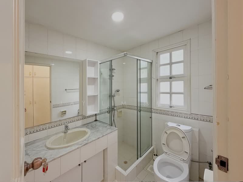 Bungalow nestled in a quiet GCBA enclave, Minutes Walk to KAP MRT, Amenities & Grocer — photo 15