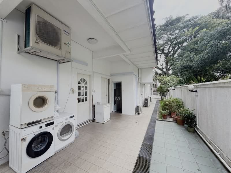 Bungalow nestled in a quiet GCBA enclave, Minutes Walk to KAP MRT, Amenities & Grocer — photo 16