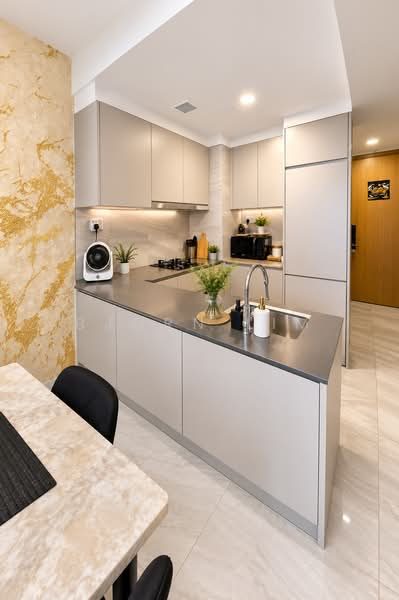 High Park Residences — photo 4