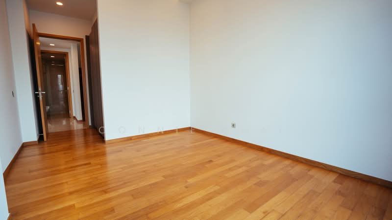 Marina Bay Residences — photo 8