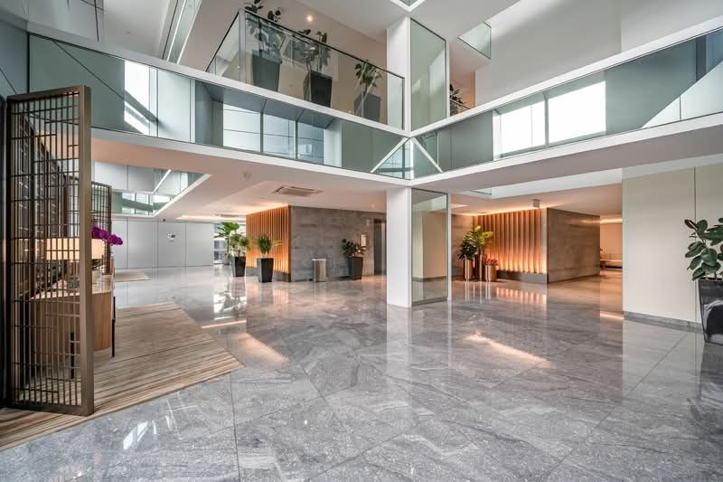 Marina Bay Residences — photo 39