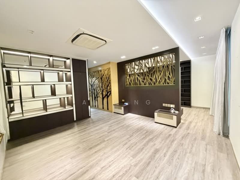 Cheap! 3.5sty Modern Bungalow, Home Lift, Reno, Move in cond, Convenient, Don't Missed! — photo 4