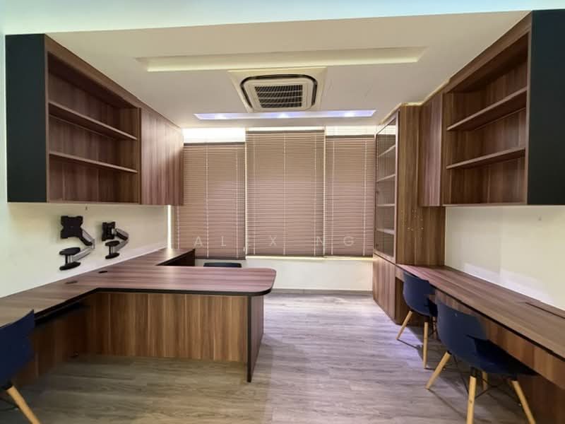 Cheap! 3.5sty Modern Bungalow, Home Lift, Reno, Move in cond, Convenient, Don't Missed! — photo 7
