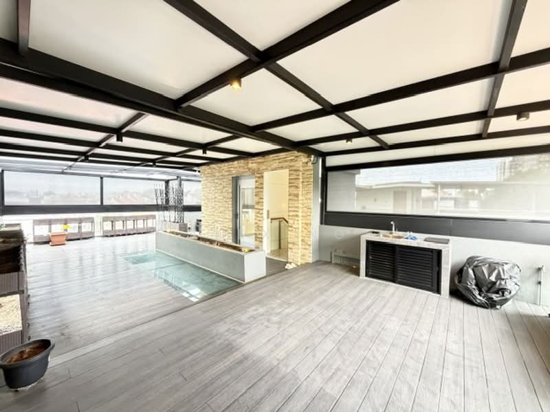 Cheap! 3.5sty Modern Bungalow, Home Lift, Reno, Move in cond, Convenient, Don't Missed! — photo 10