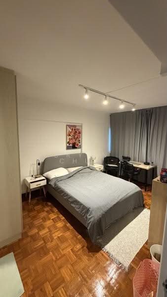 Neptune Court — photo 2